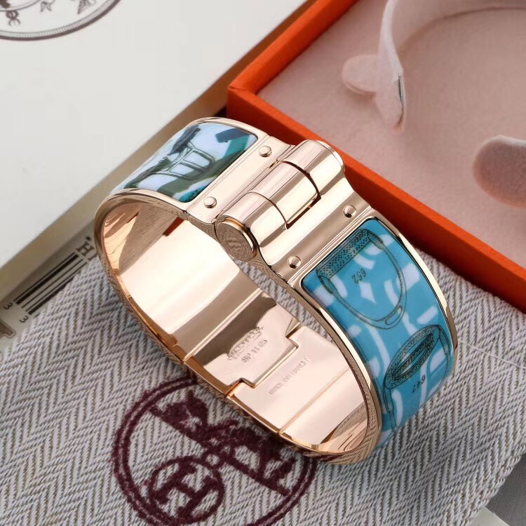 Replica Hermes Wide Bracelet In Printed Enamel With Rose